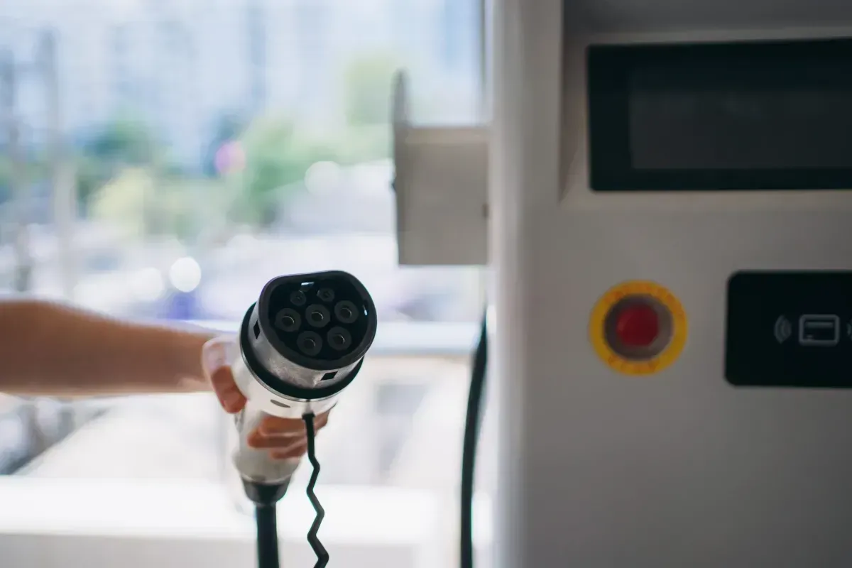 Elektrikli Araç Acil Durumda Nasıl Şarj Edilir?