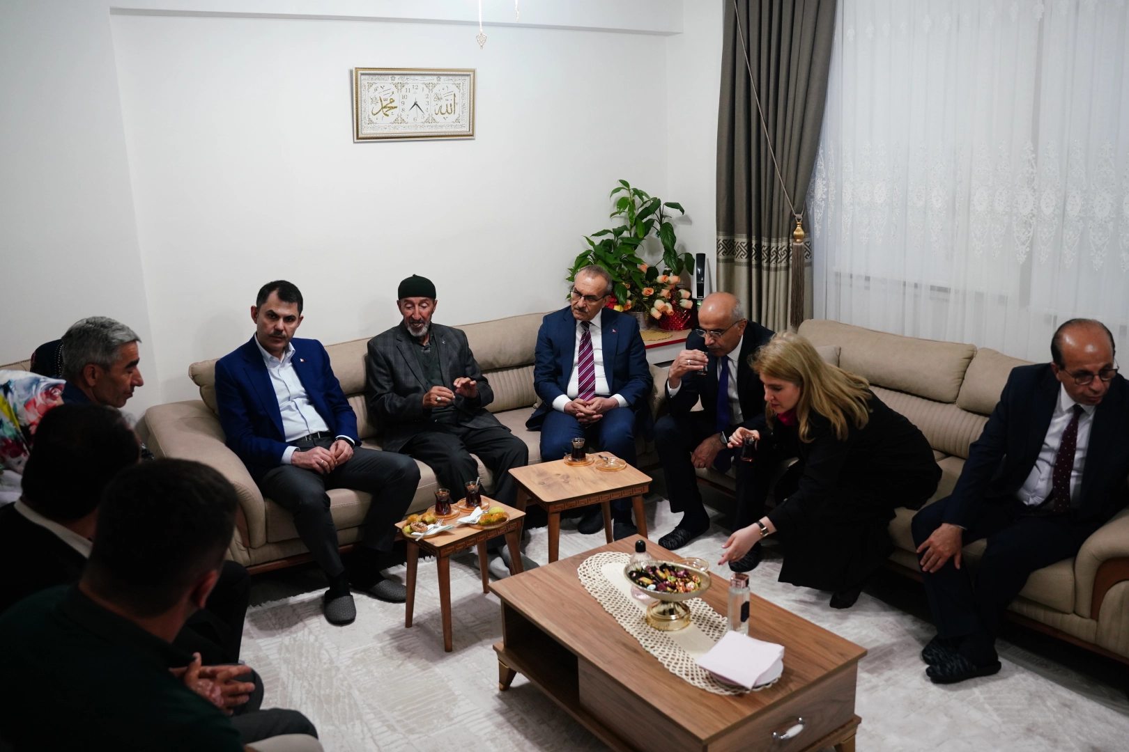 Bakan Kurum Malatya'da köy evine konuk oldu