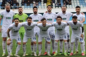 TFF 2. Lig Beyaz Grupta mücadele eden Pazarspor sahasında konuk