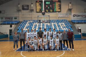 U14 Erkekler Türkiye Şampiyonası klasman mücadelesinde Anadolu Efes’e 57-61 kaybeden