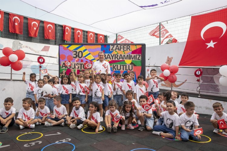 Mersin Büyükşehir Belediye Başkanı Vahap Seçer, Büyükşehir Belediyesi Kadın ve