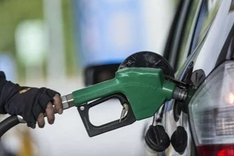 Brent petrol ve döviz kurundaki dalgalanma nedeniyle akaryakıt fiyatları bir