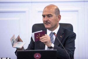 İçişleri Bakanlığı, yerli ve milli pasaportların 25 Ağustos'ta üretilmeye başlanacağını