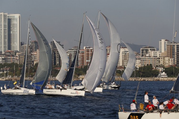 Moda-Tirilye-Moda etaplarında düzenlenen “TAYK – Eker Olympos Regatta” yelken yarışı,