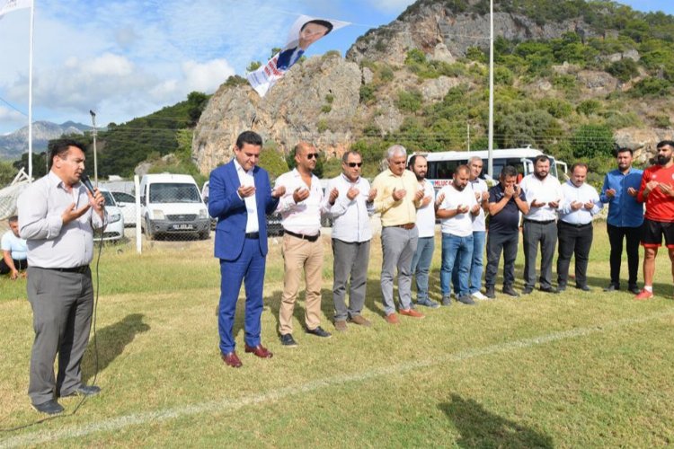 Mehmet ŞENTÜRK / ANTALYA (İGFA) - Antalya'da futbolcuları ve kulüp