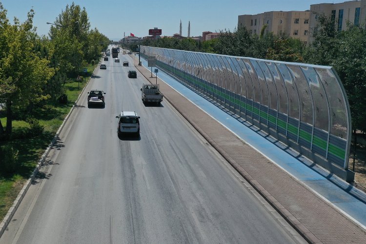 KONYA (İGFA) - Konya Büyükşehir Belediyesi, ulaşımdan kaynaklanan gürültüyü azaltmak