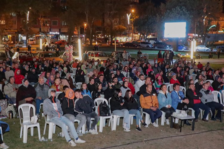 KÜTAHYA (İGFA) - Ertem Eğilmez’in klasikleri arasına giren filmde; ünlü