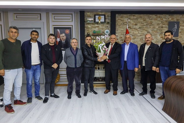 Mehmet UZEL (KAYSERİ İGFA) Kayseri'nin Yahyalı Belediyesi Başkanlık makamında gerçekleşen