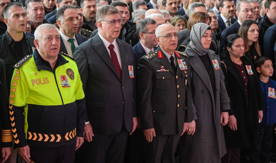 İzmir Büyükşehir Belediye Başkanı Dr. Cemil Tugay, 8 yıl önce